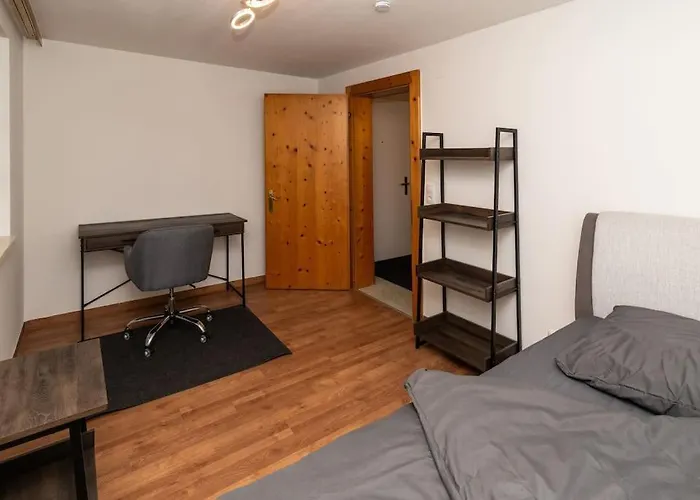 Crimson - Top 3 Appartement